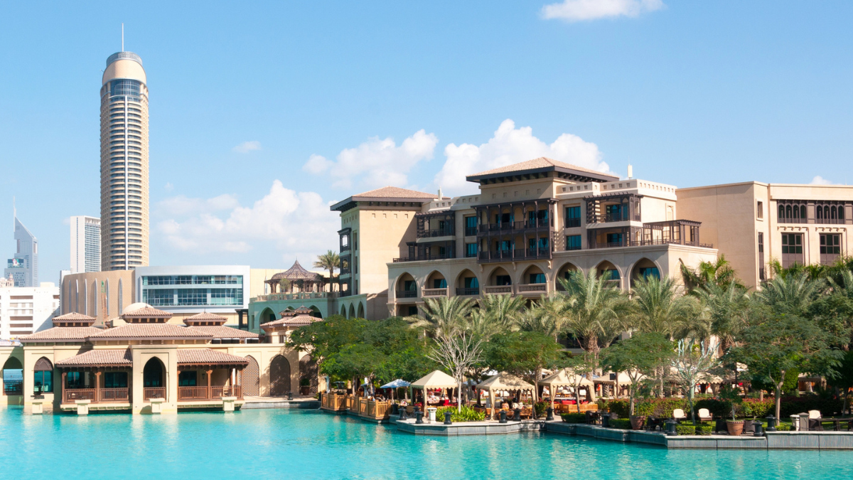 Dubai waterfront luxury real estate highlights ultra-prime investment opportunities through elite agencies in 2026 market.