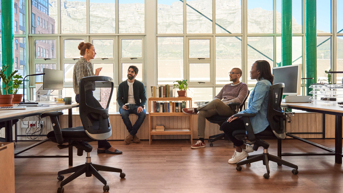 Hybrid workplace scheduling tools help teams coordinate office attendance, desk booking, and flexible collaboration workflows.