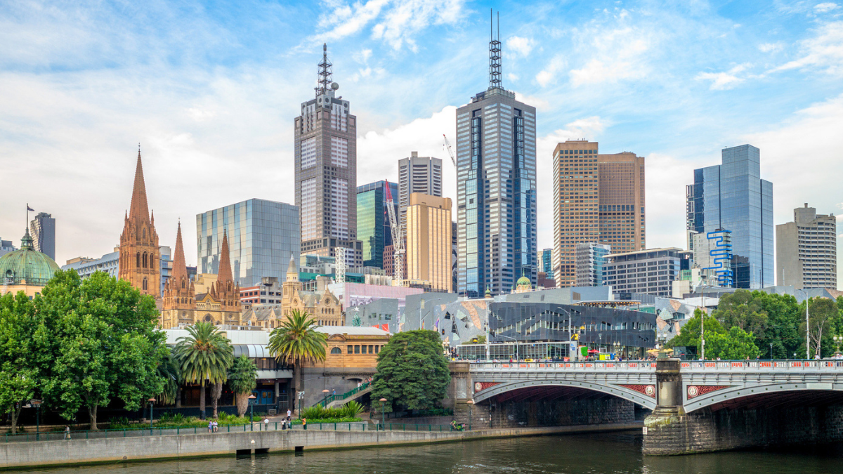 Melbourne skyline near Yarra River highlights key considerations for choosing a new home location wisely.
