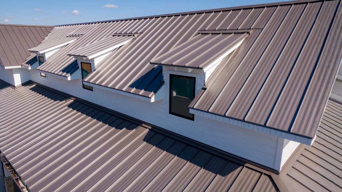 Metal roofing upgrade on Ohio home improves winter durability, snow shedding, and long-term energy efficiency.