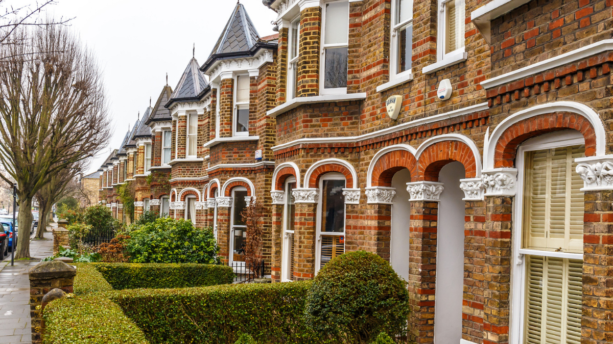 London terraced homes show selling houses in any condition for homeowners seeking flexible property options.